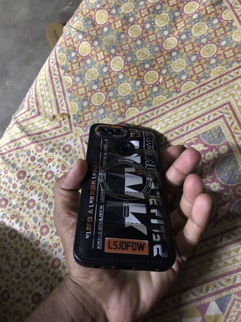 OPPO A7 3