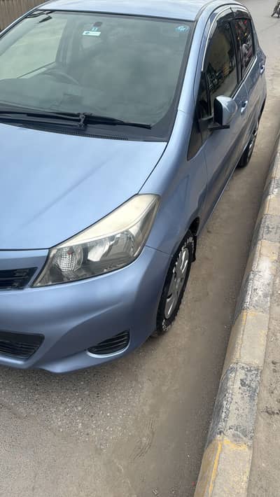 Toyota Vitz 2013