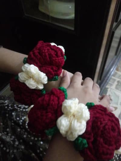 Beautiful Handmade Crochet Gajray Set