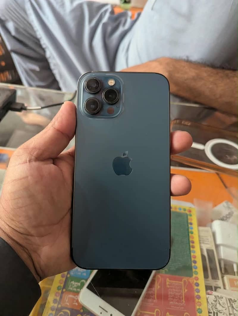 Apple iPhone 12 Pro Max 2