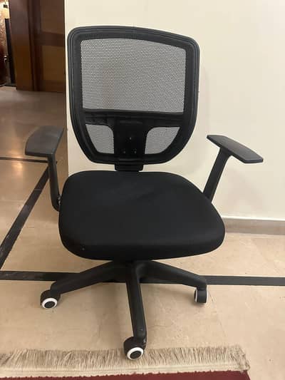 2 Office Computer CHAIRS Revolving Reclining  USED good