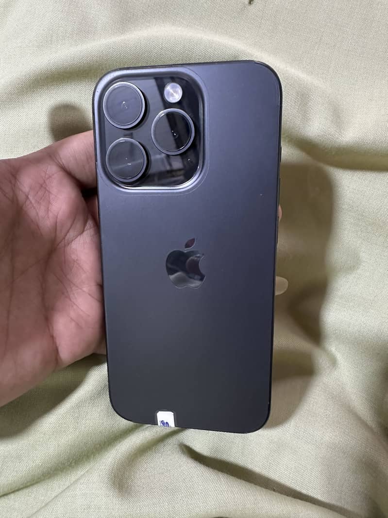 Apple iPhone 15 Pro 6