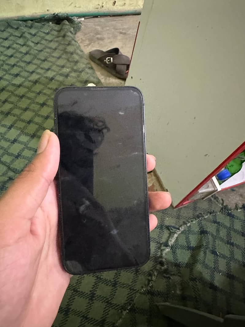 Apple iPhone 13 mini 1