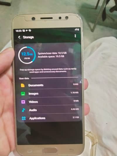 Samsung Mobile J7 Pro
