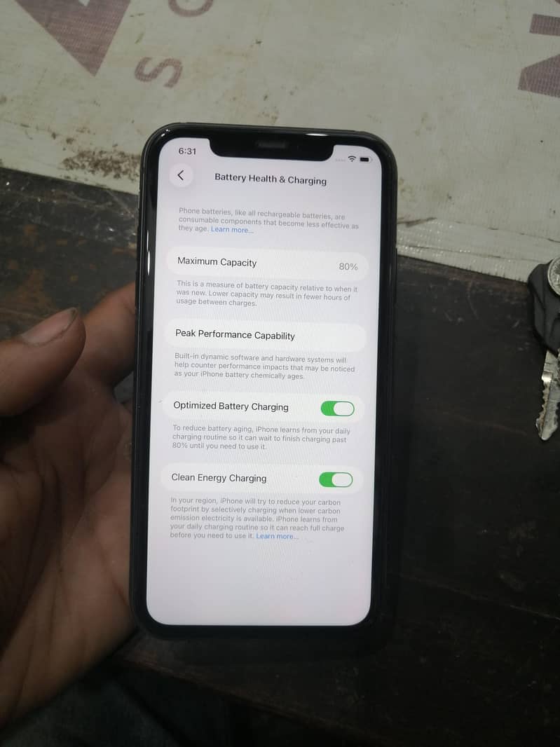 Apple iPhone 11 3