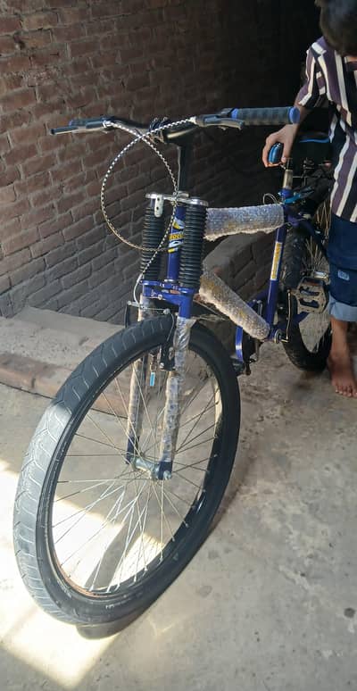 Fat tyres New looks bicycle