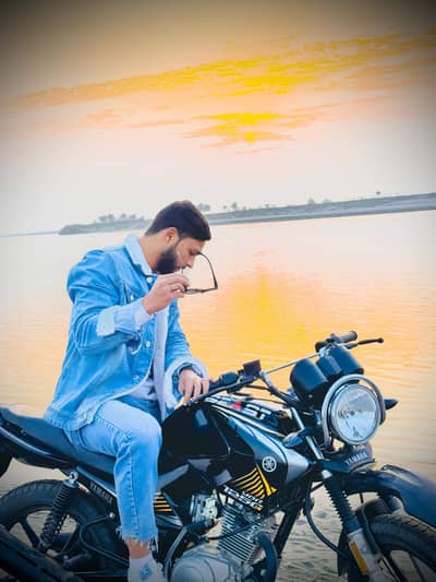 all ok just look like 6 7 hazar Chali h just buy and ride no work need