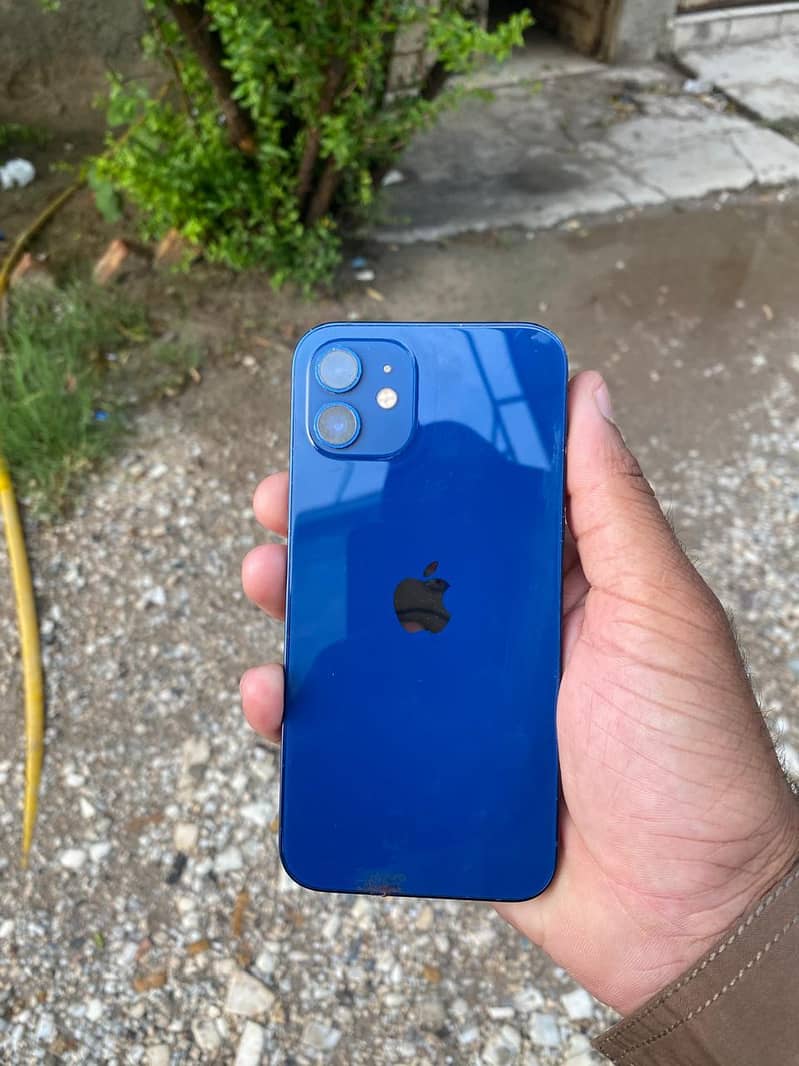 Apple iPhone 12 3