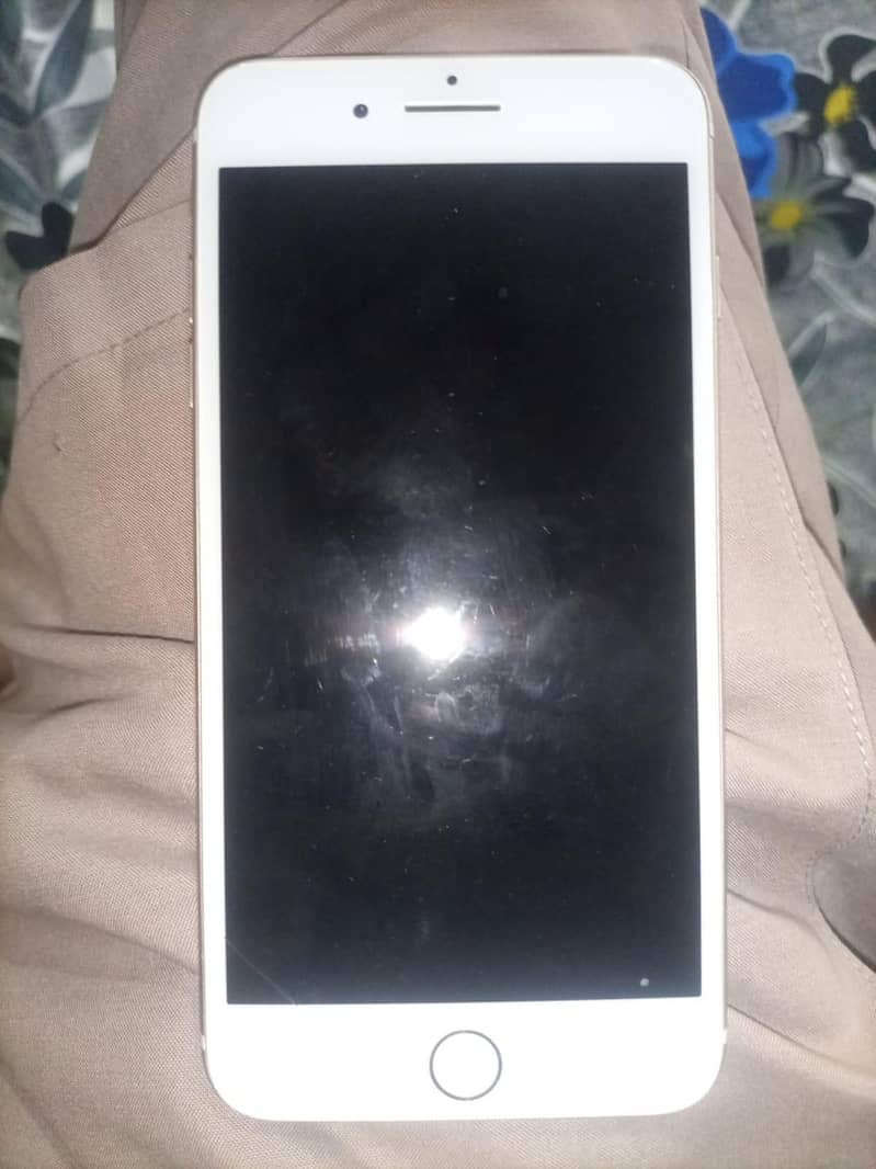 Apple iPhone 7 Plus 0