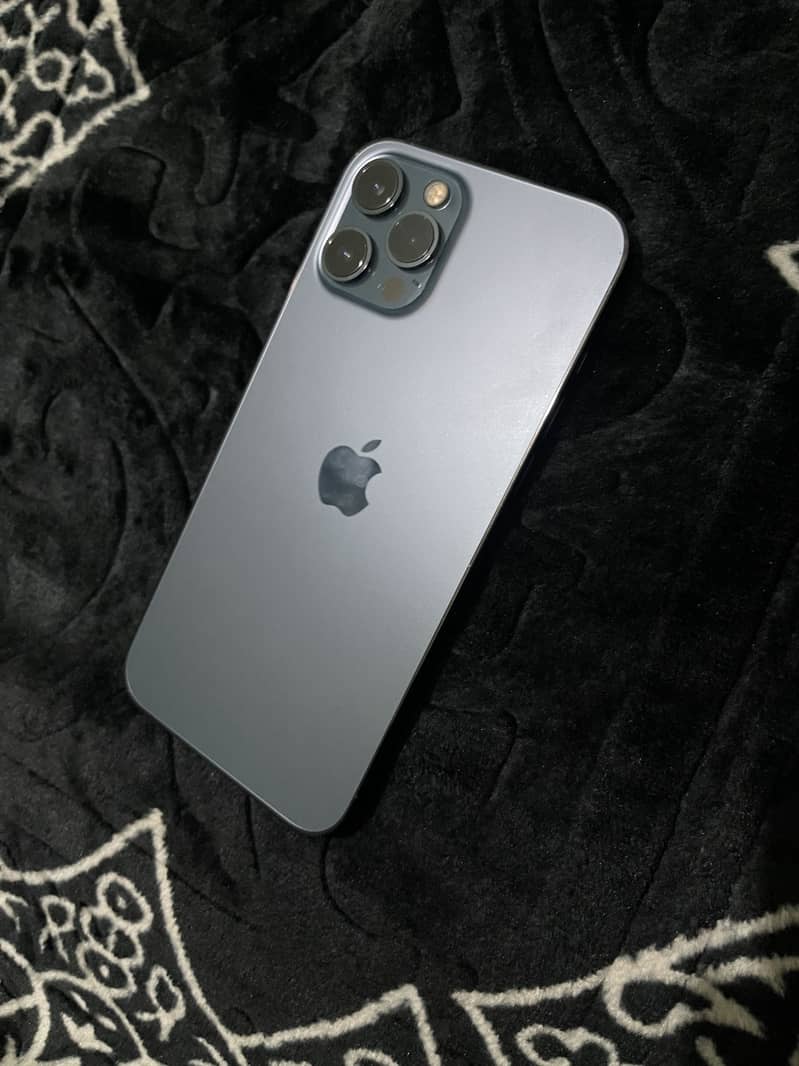 Apple iPhone 12 Pro Max 4