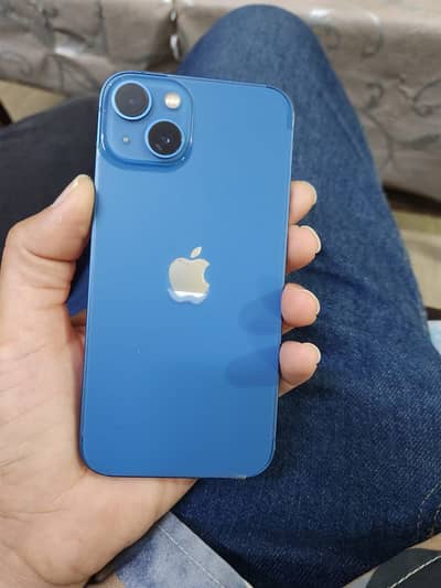 Apple iPhone 13