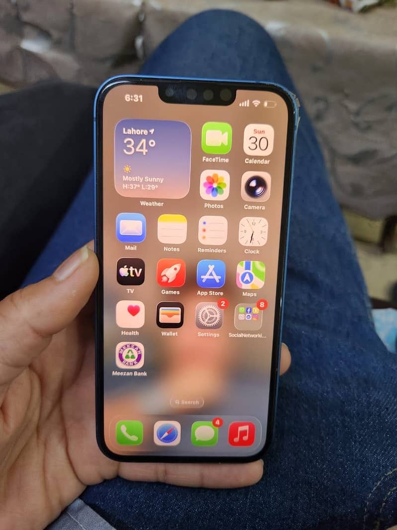 Apple iPhone 13 2