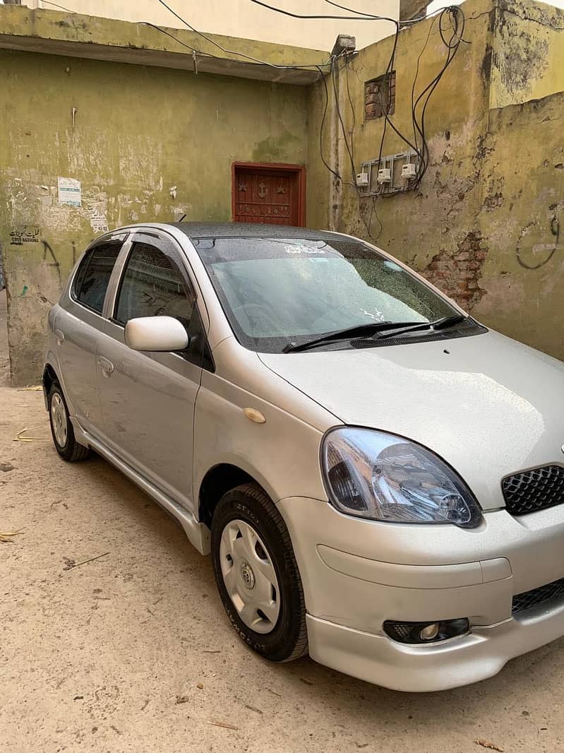 Vitz 2004 1.3 2