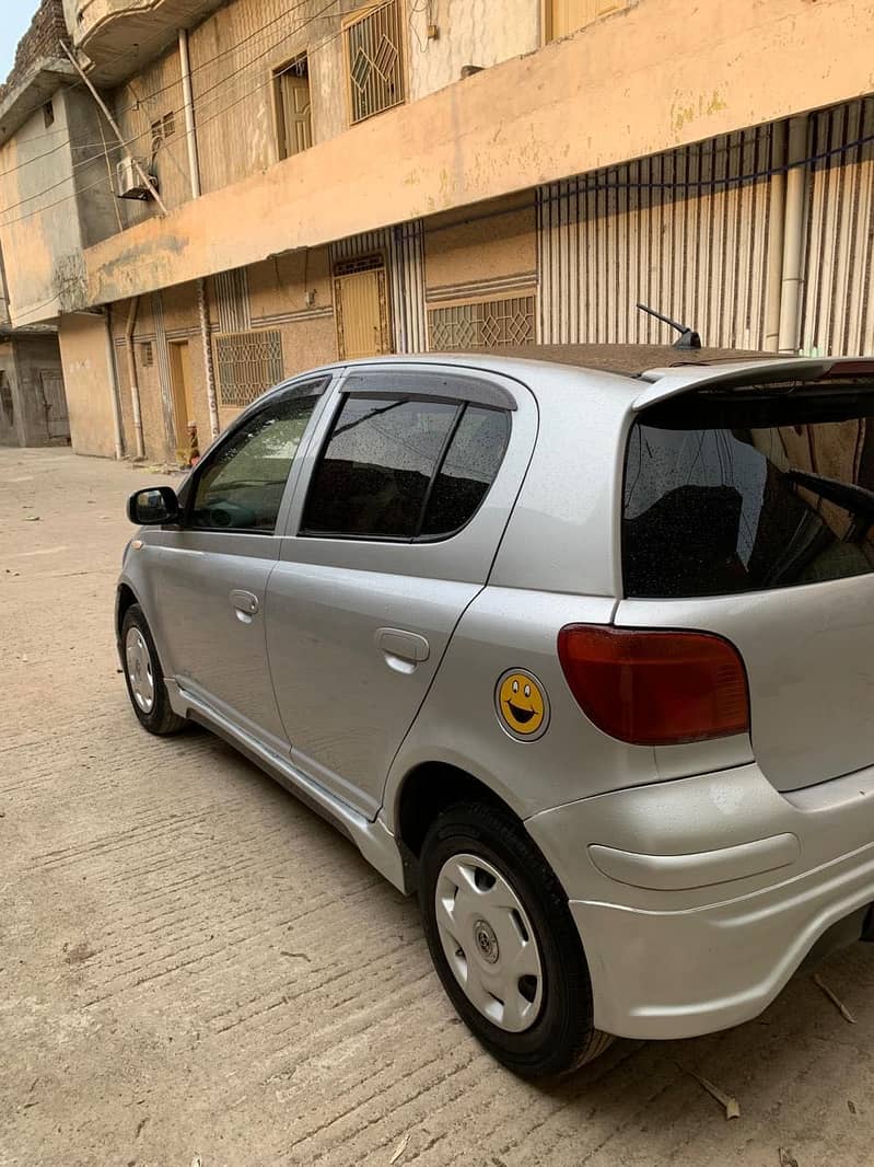 Vitz 2004 1.3 4