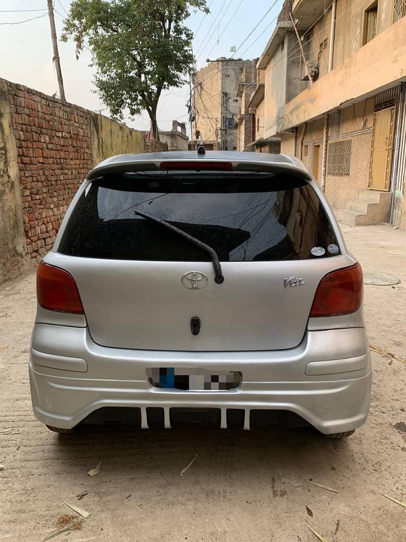 Vitz 2004 1.3 5