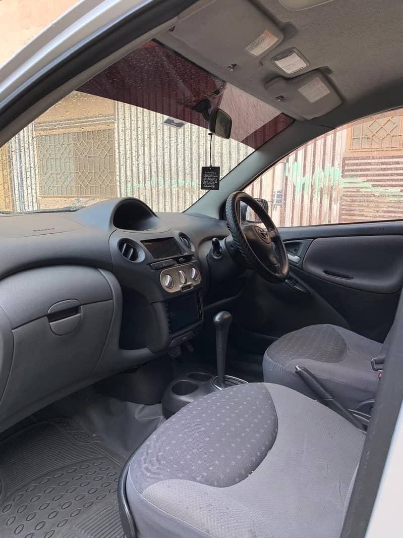 Vitz 2004 1.3 7