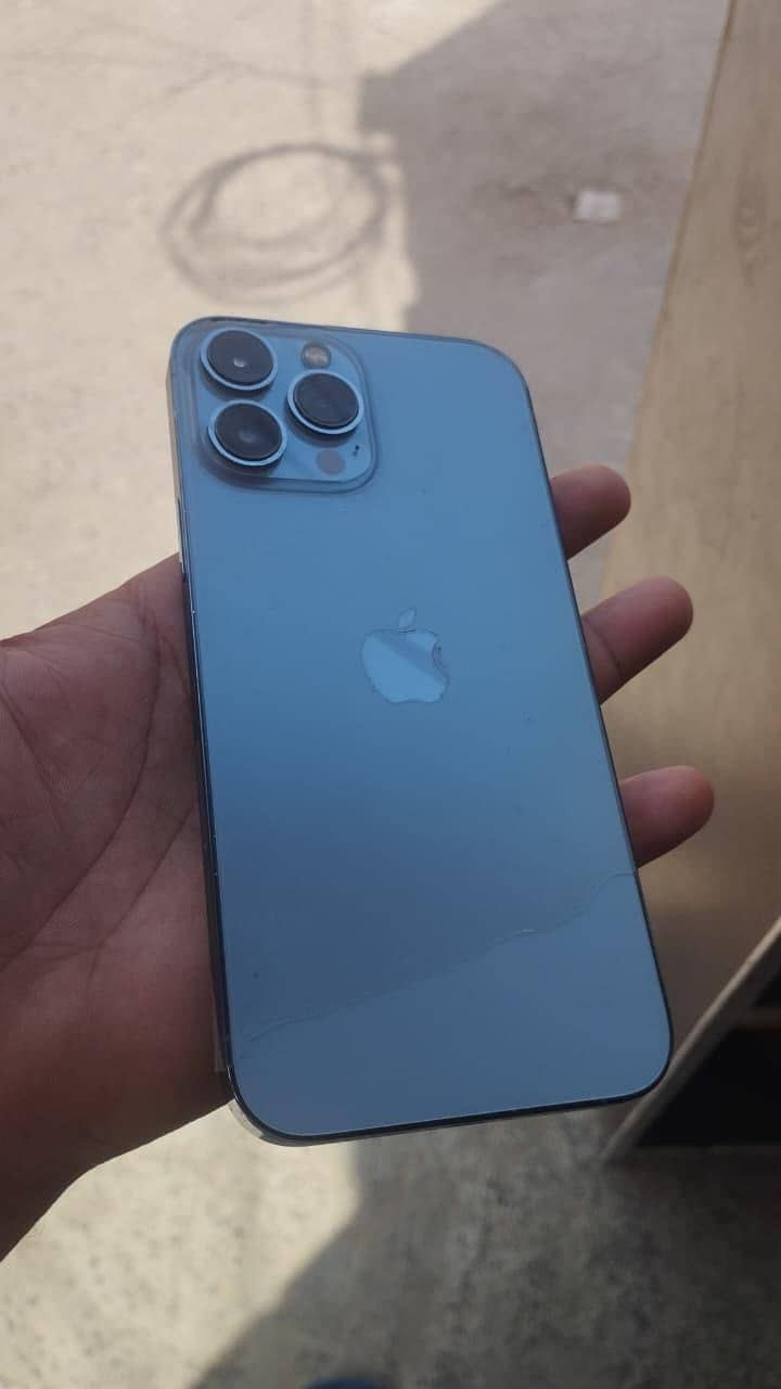 Apple iPhone 13 Pro Max 0