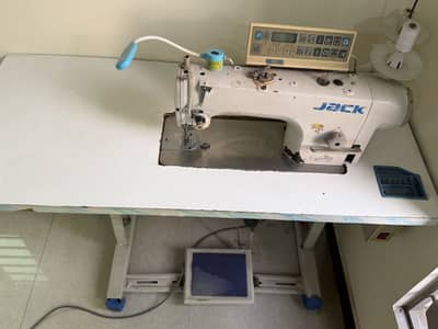 Industrial sewing machine jack