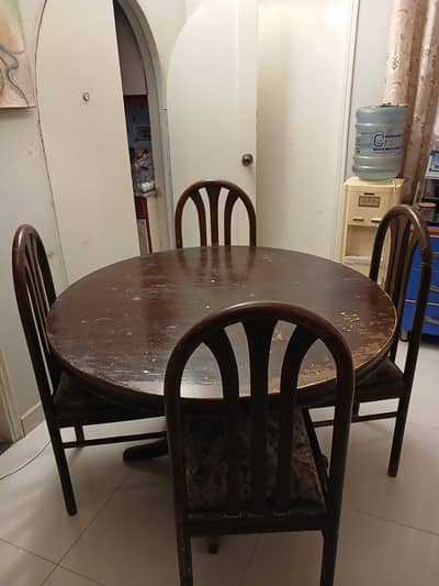 Urgent Sale Dining Table with 4 chairs