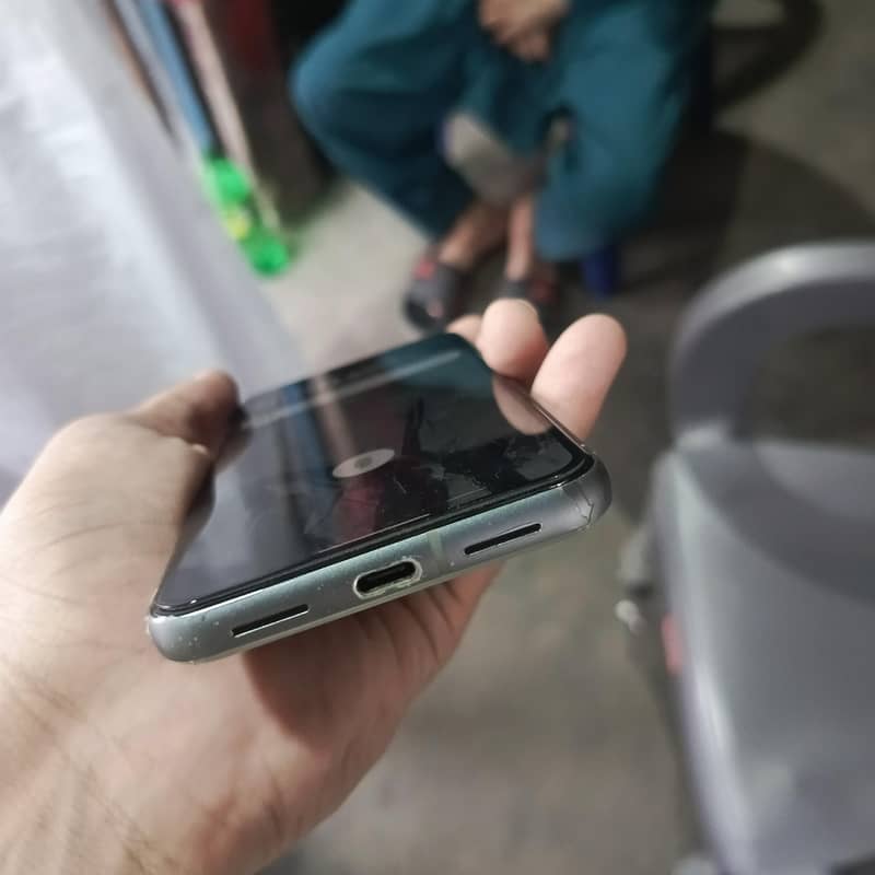 Google Pixel 8 3