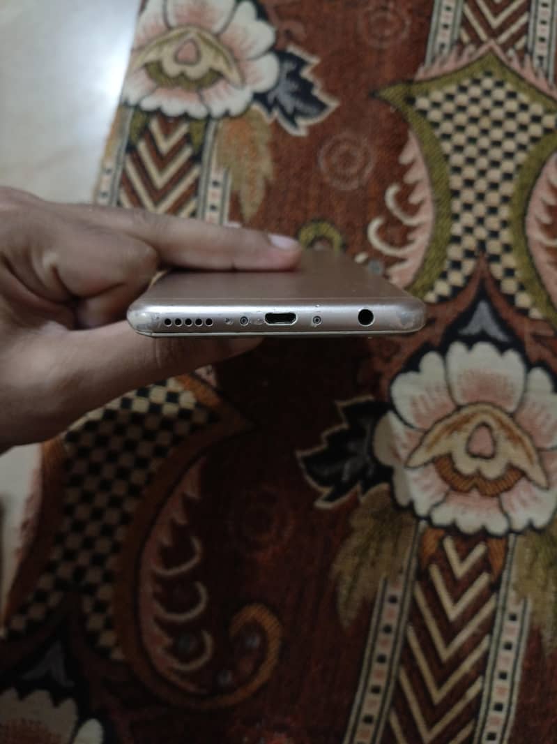 Honor 7C 3