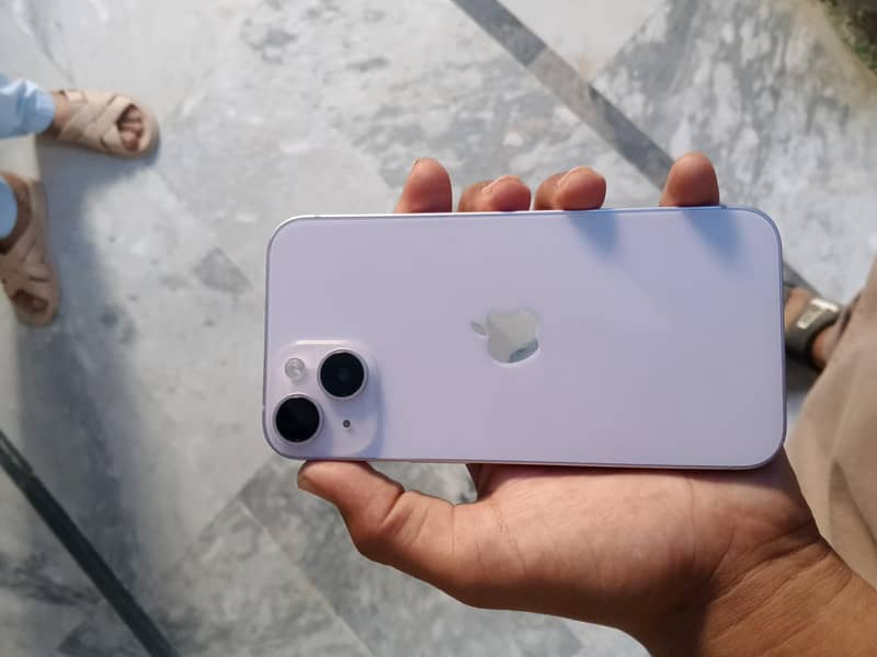 Apple iPhone 14 5