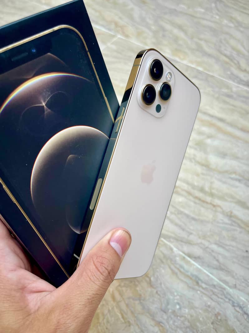 Apple iPhone 12 Pro Max 7