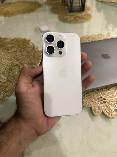 Apple iPhone 16 Pro fu