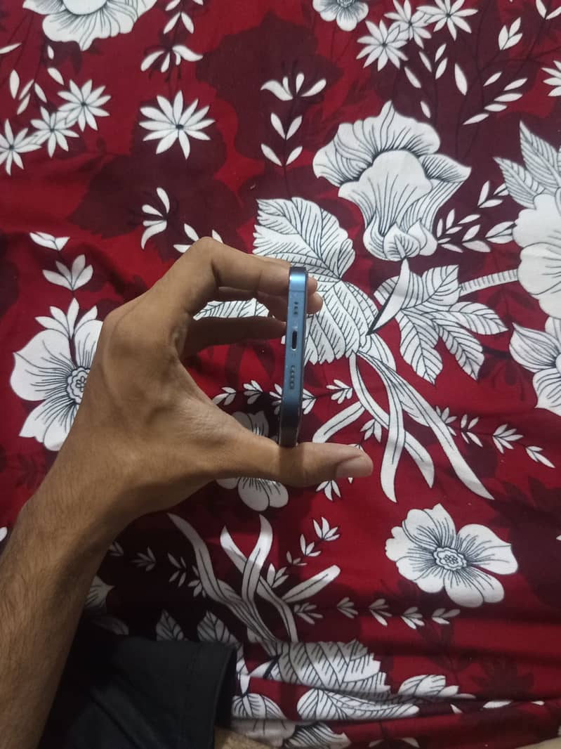 Apple iPhone 12 Pro 2