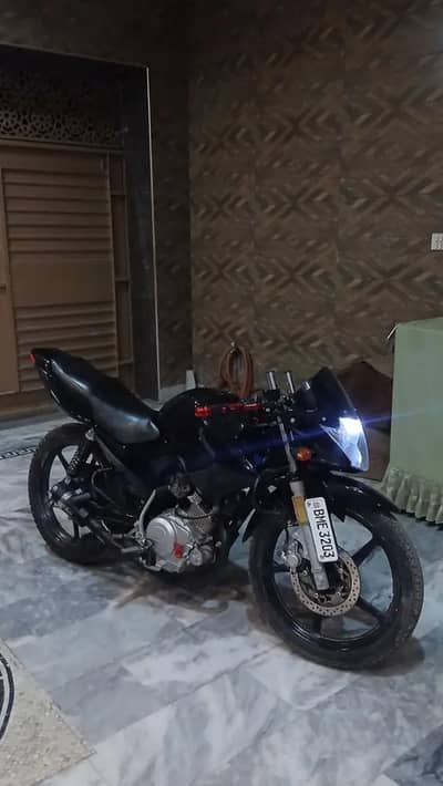 YBR 125 ESD full modified