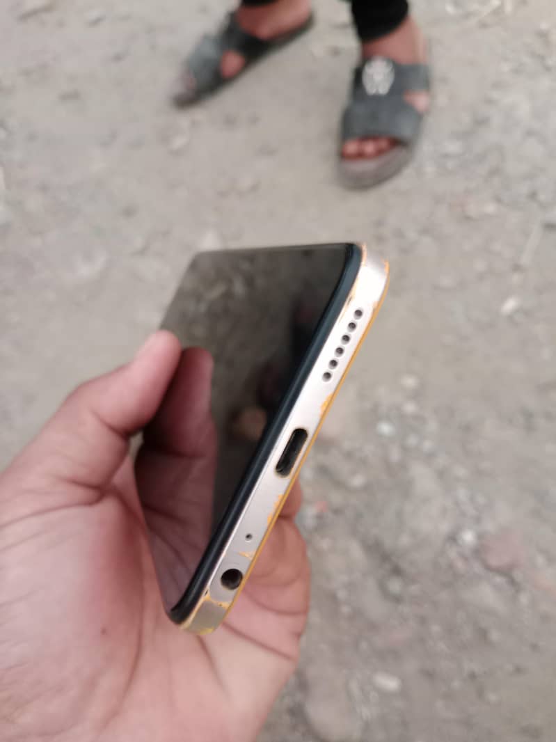 Tecno Spark 10 0