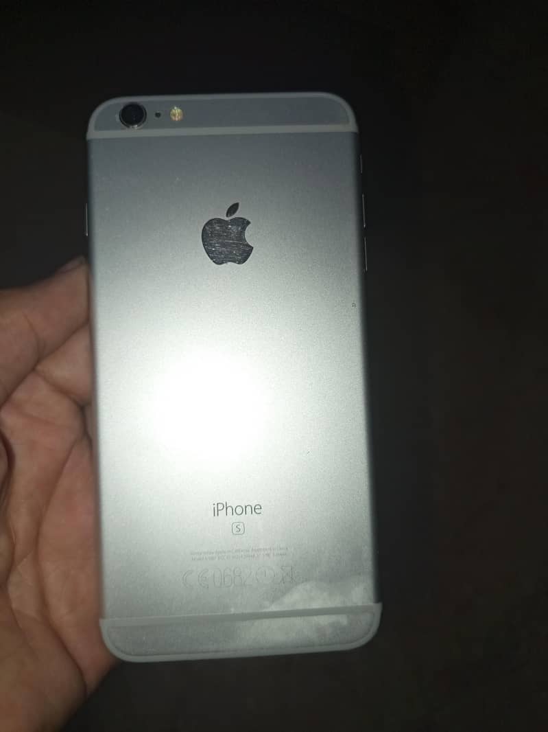 Apple iPhone 6S Plus 0