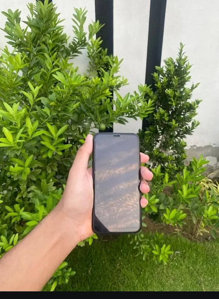 Apple iPhone X 2