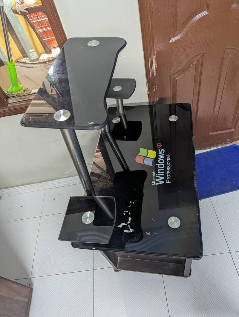 Computer Table 1