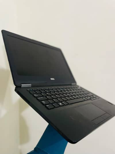 Dell Latitude E7270 – Core i5 6th Gen