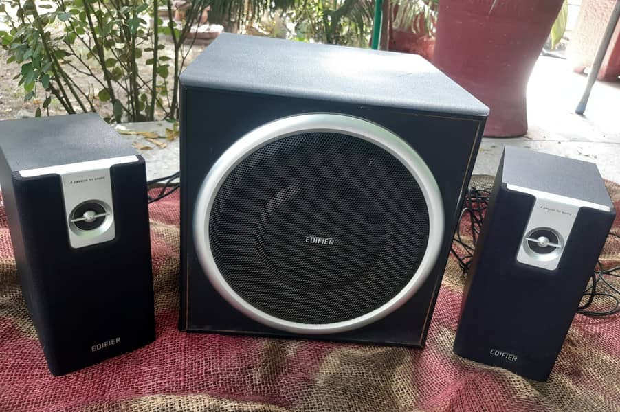 Edifier P3080M 2.1 Speaker System (USB/Mic Input)- Complete Setup 0