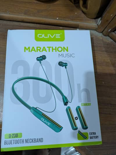 Olive O-230 Wireless Neckband Box open