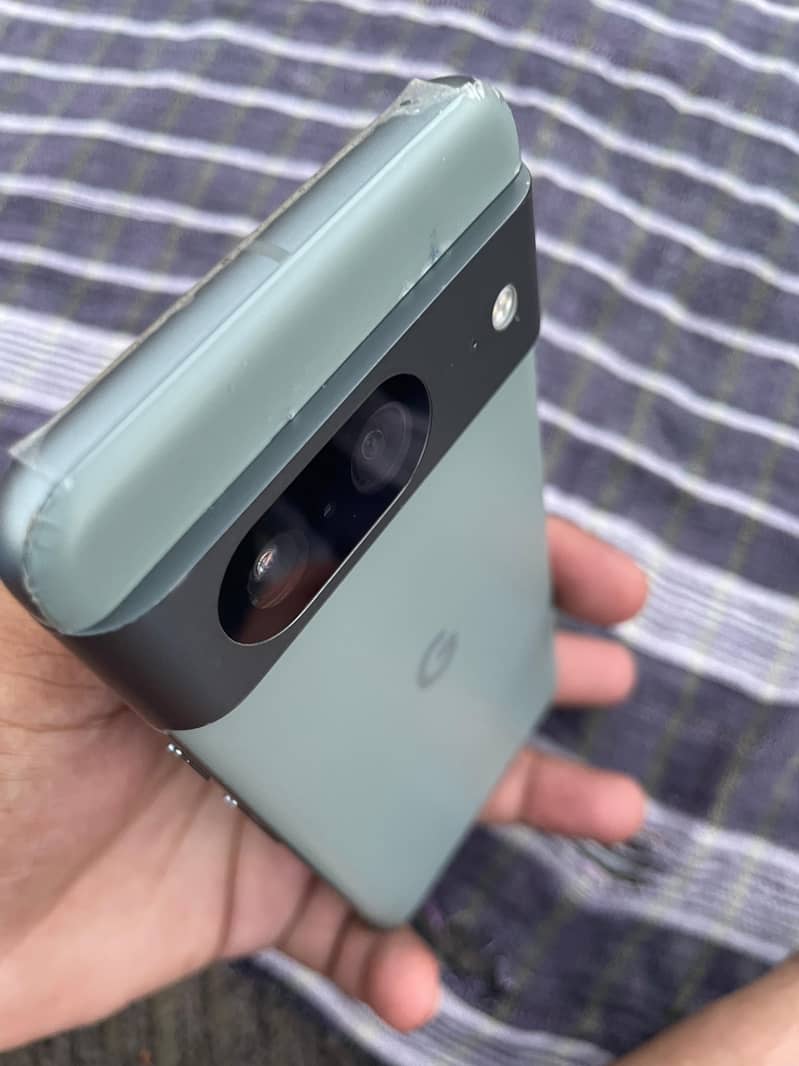 Google Pixel 8 5