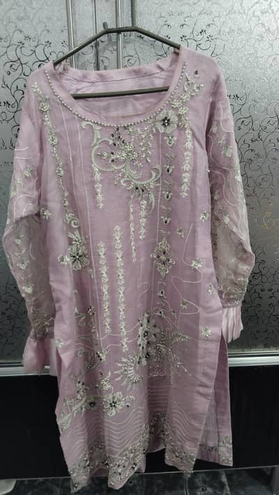 Large size shalwar qameez levender colour only one time used 0 fault