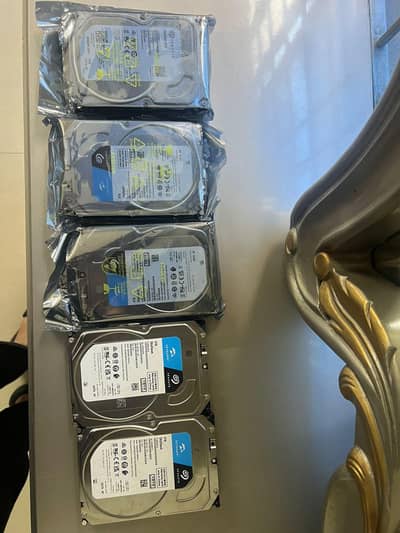 Seagate SkyHawk 4TB internal hard drive almost new