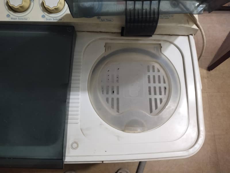 Dawlance washing machine 1