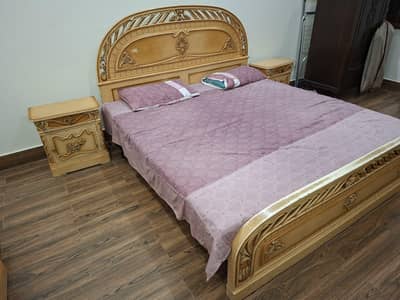 King Sized Bed Available for Sale