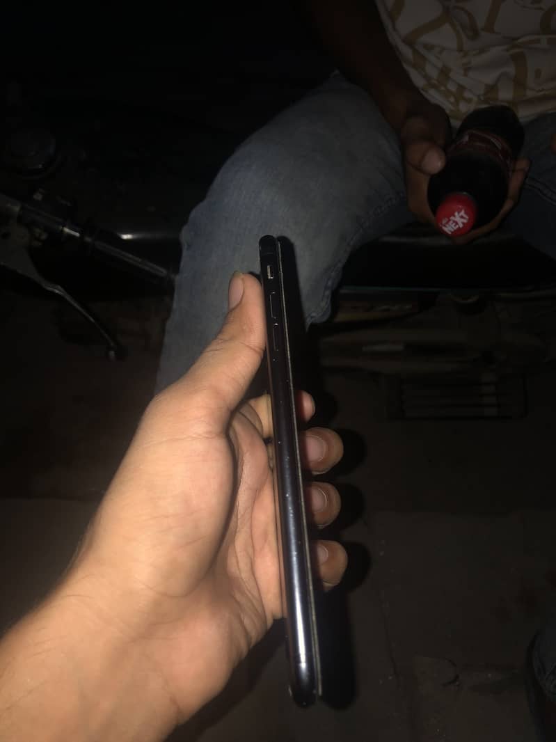 Apple iPhone 7 Plus 3