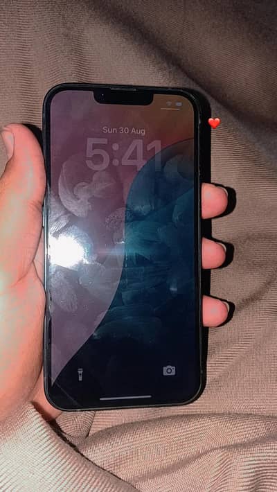 Apple iPhone 13