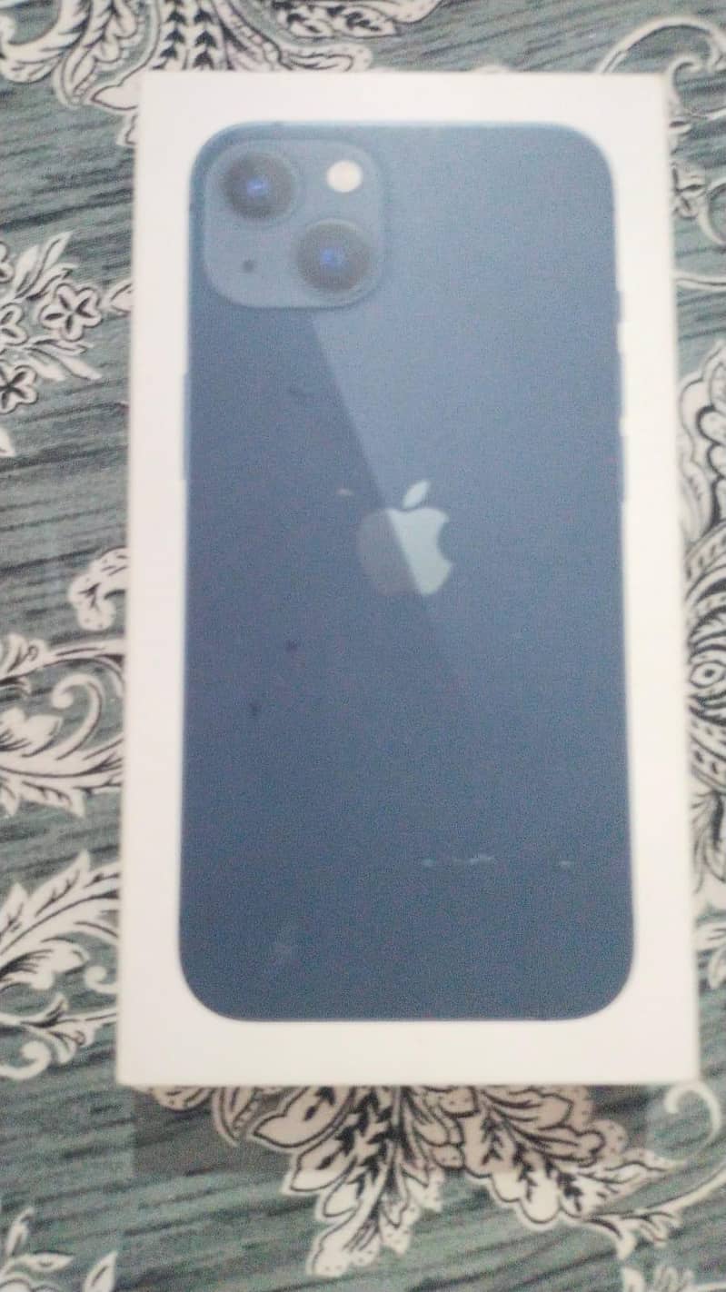 Apple iPhone 13 2