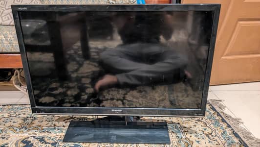 Sharp Aquos 32 inch LED Tv