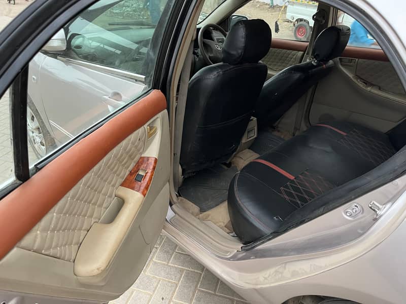 Corolla 2.0D Saloon 9