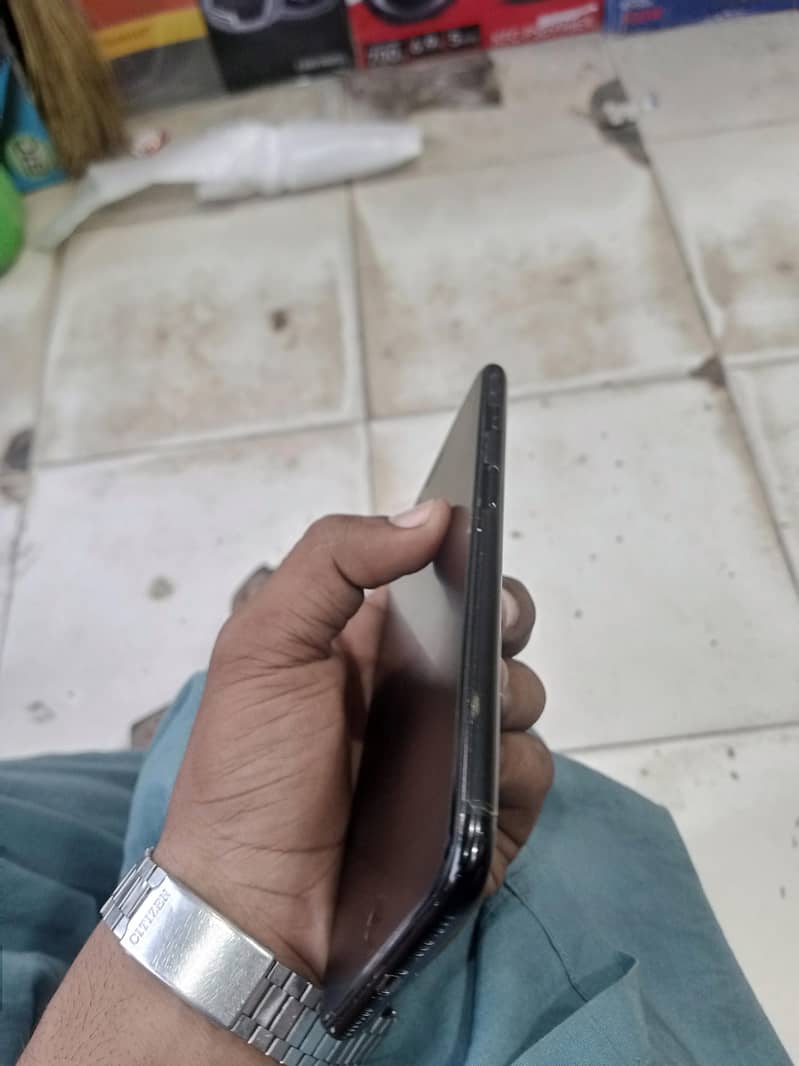 Apple iPhone 7 Plus 4