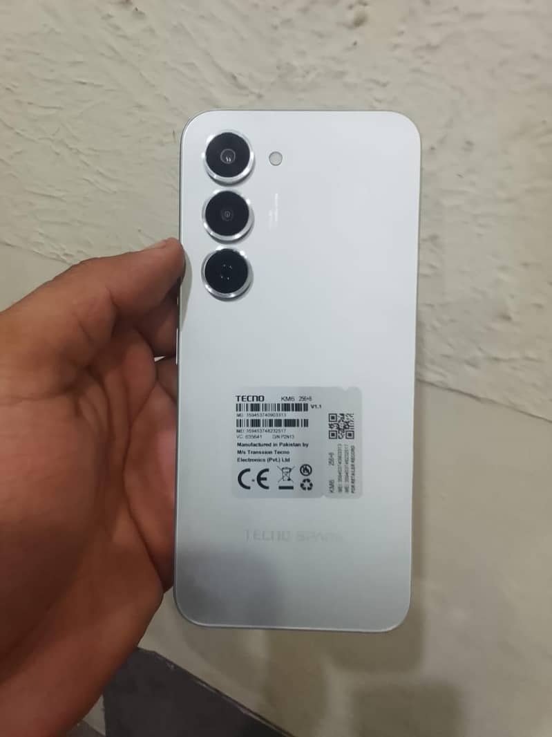techno spark 40 pro 0