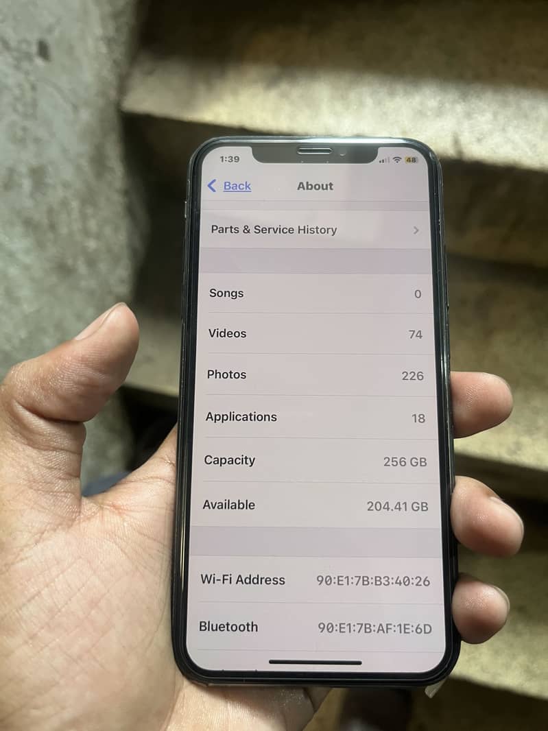 Apple iPhone XS 4